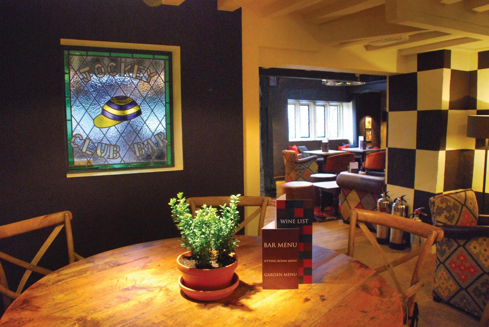The Broadway Hotel Ngoại thất bức ảnh